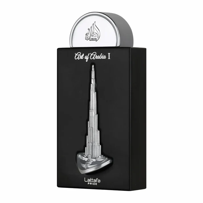 Art of Arabia I er en orientalsk krydret duft som fanger essensen av den eksotiske og fascinerende arabiske kulturen. Den åpner med en frisk kombinasjon av bergamot og mynte, som gir en energisk og vital start. I hjertet forenes de unike notene av sort te, ingefær og lavendel, noe som tilfører dybde og kompleksitet med en perfekt balanse mellom krydret og aromatisk. Duften avrundes med en varm og omsluttende base av ambroksan, labdanum og kanel, som etterlater et forførende og varig inntrykk. Duftnoter: Toppnoter: Bergamot, Mynte Hjertenoter: Sort te, Ingefær, Lavendel Bunnoter: Ambroksan, Labdanum, Kanel
